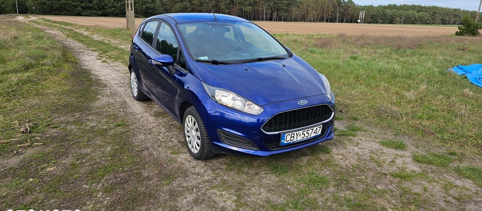 Ford Fiesta cena 42500 przebieg: 65800, rok produkcji 2017 z Recz małe 137